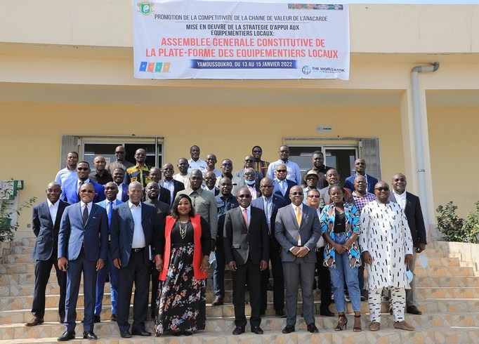 Filière anacarde : la Plateforme des équipementiers locaux pour la transformation des produits agricoles de Côte d’Ivoire voit le jour