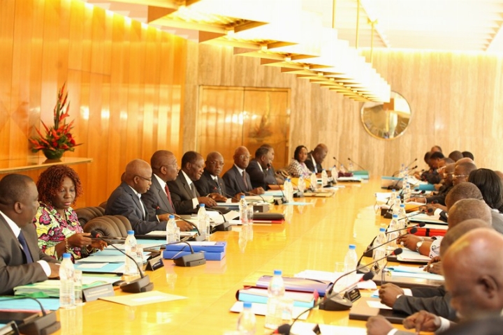 Côte d’Ivoire : un Conseil de ministres extraordinaire convoqué, lundi