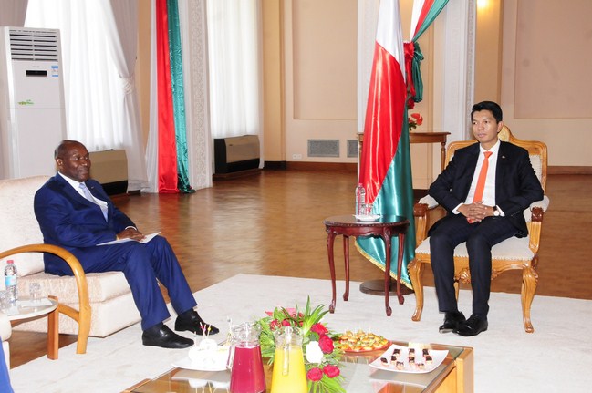Le vice-Président de la République reçu en audience à Antananarivo par le Président malgache, Andry RAJOELINA