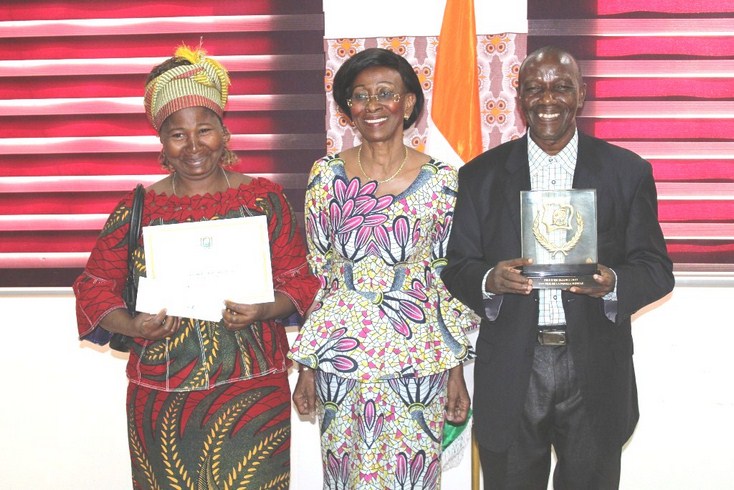Prix National d'excellence : la Ministre de la femme célèbre les deuxièmes et troisièmes lauréats