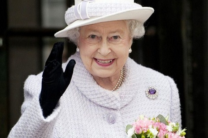 La reine d’Angleterre Elisabeth II est une descendante du prophète Mahomet (saw)