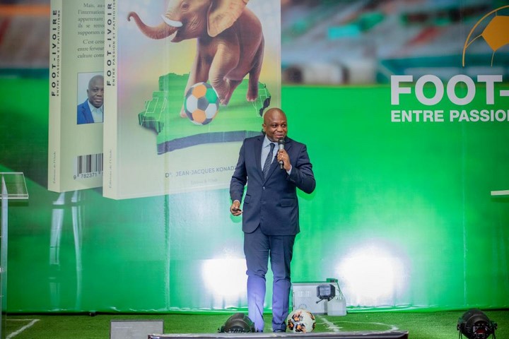 Dédicace de livre: Dr Konadjé apporte sa contribution au football ivoirien
