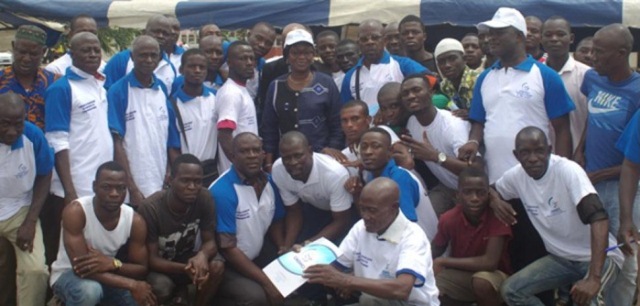 Côte d’Ivoire/Transport : La CNDHCI sensibilise les transporteurs d’Abobo sur le droit à la vie
