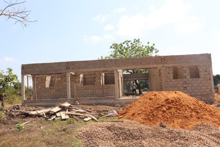 Worodougou: Construction en cours d’un dispensaire au Bac-Sémien, à l’actif du Conseil Régional du Worodougou