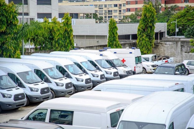 Côte d'Ivoire : don de 55 véhicules pour faciliter l'acheminement des médicaments dans les centres de santé