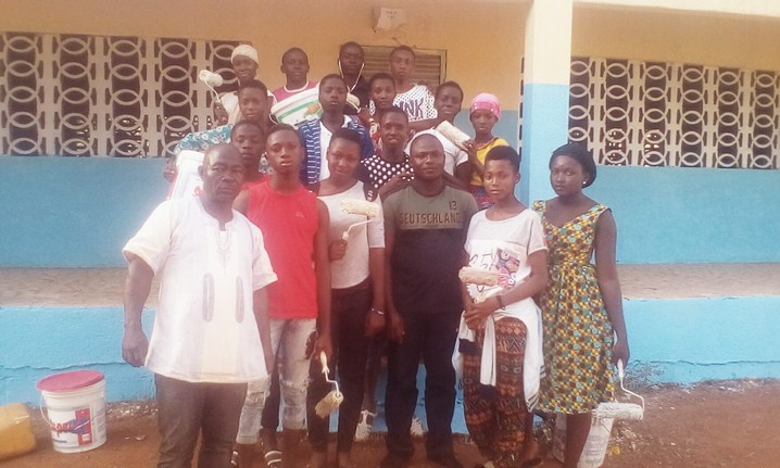 Côte d’Ivoire/Action sociale : Une association d’élève repeint 16 bâtiments de leur établissement à Bouaké