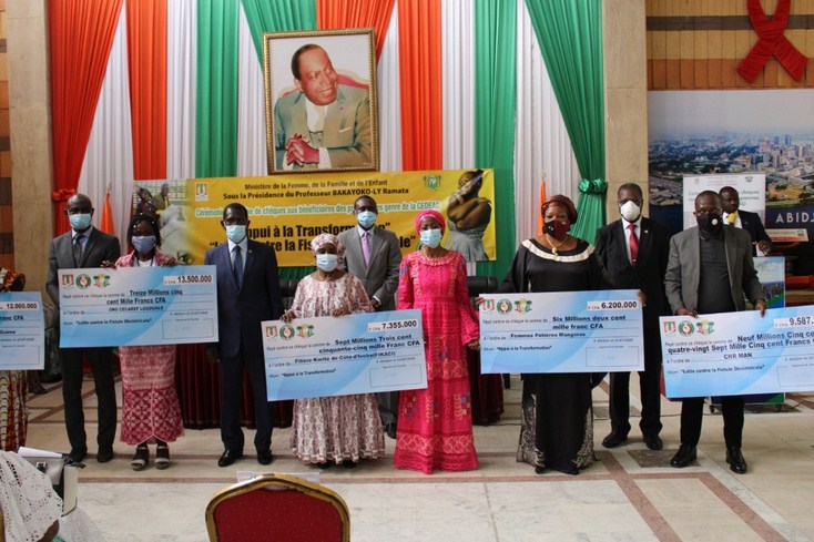Programme Genre CEDEAO : La ministre Bakayoko-Ly remet 48 millions FCFA aux bénéficiaires
