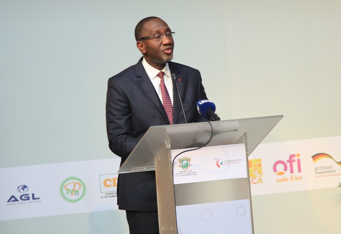 SIETTA 2023 : le Ministre Souleymane Diarrassouba invite les opérateurs économiques à s’investir dans la transformation de l’anacarde