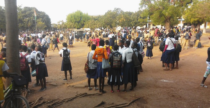 Côte d’Ivoire/Grève des fonctionnaires : des élèves s’attaquent aux collèges privés de Bouaké