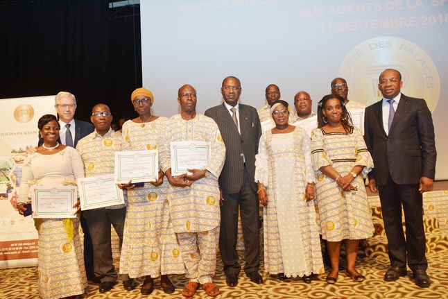 Côte d'Ivoire : 121 agents de la Société des Palaces de Cocody décorés