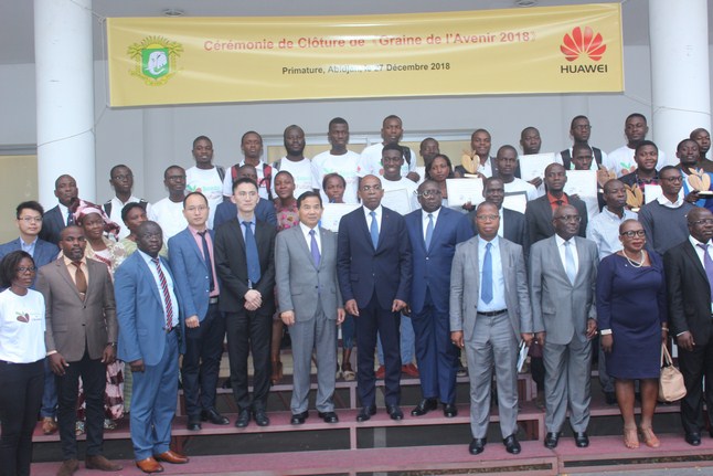 Cérémonie de clôture du programme « Graine d’Avenir édition 2018 » et lancement du programme « HUAWEI ICT academy » Côte d’Ivoire »: 10 lauréats récompensés par Huawei Technologies