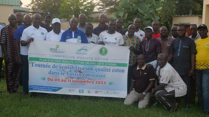 Filière coton : une mission de sensibilisation sillonne 51 localités pour une meilleure qualité du coton graine