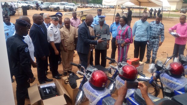 Côte d’Ivoire/Coopération Ivoiro-française : L'ambassade de France fait un important don à la police et la gendarmerie