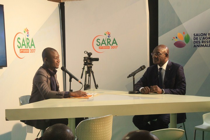 SARA 2017 : Dr Adama Coulibaly présente les opportunités d’investissements dans les filières du coton graine et l’anacarde