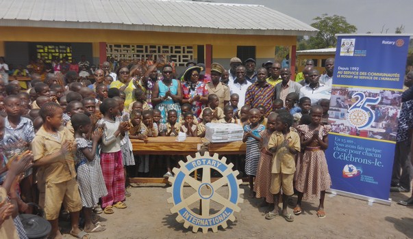 Côte d’Ivoire/ Action sociale : le Rotary Club de Biétry vole au secours d’une école primaire