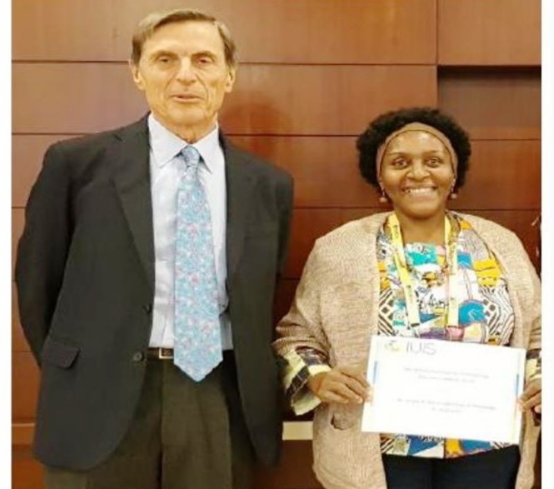 Journée d'immunologie 2019:  professeur Crézoit Antoinette honore la Côte d'Ivoire