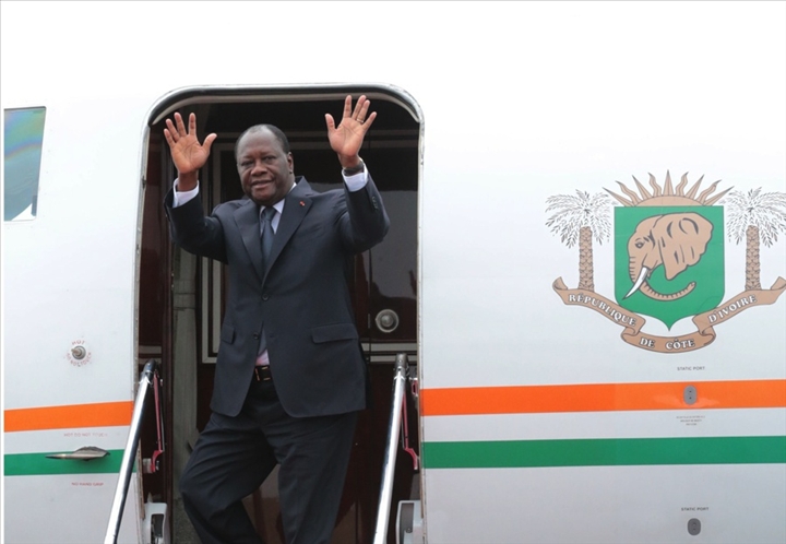 Le président Alassane Ouattara à Dakar pour l’investiture de Macky Sall