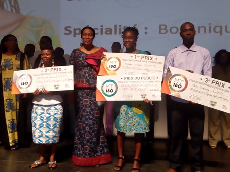 Côte d’Ivoire / UAF :  Amoin Gervaise KOUAME remporte le 1er prix de la finale nationale du Concours Universitaire « Ma Thèse en 180 Secondes »