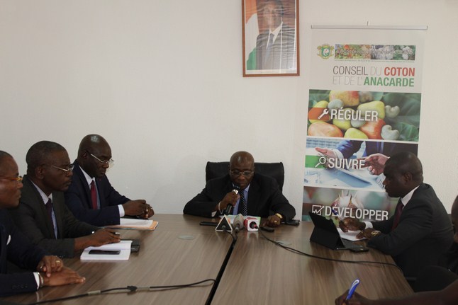 Côte d’Ivoire : La campagne 2018 de commercialisation de noix de cajou s’ouvre avec une innovation de taille