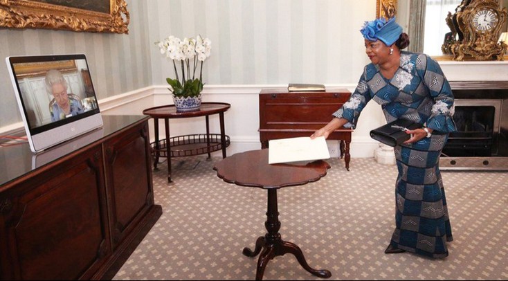Ambassade de Côte d’Ivoire Près le Royaume-Uni :  l’Ambassadeur Amani Sara  présente ses Lettres de Créance à Sa Majesté la Reine Elizabeth II