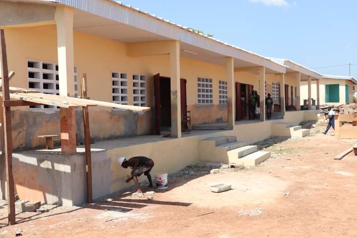 Région du Worodougou: le conseil régional du Worodougou lance les travaux de réhabilitation de 3 salles de classe et Bureau de l’EPP Fingolo