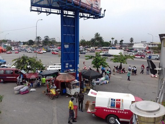 Abidjan/Grand carrefour de Koumassi : l’insalubrité règne malgré un investissement de 53 millions de FCFA
