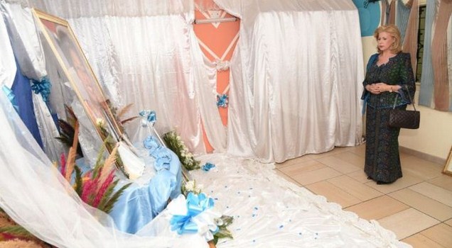 Décès de Marie Louise: La Première Dame offre 5 millions à la famille pour les funérailles